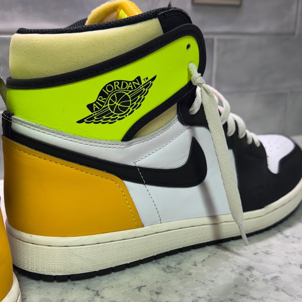 Nike Air Jordan 1 Retro High OG  Volt University Gold and Black High Sneakers